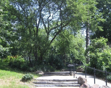 293 Central Park W - Photo Thumbnail 10