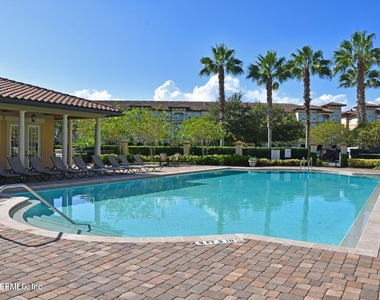 4300 South Beach Parkway - Photo Thumbnail 15