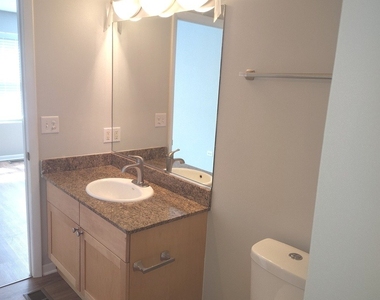 2367 E 70th Place - Photo Thumbnail 12