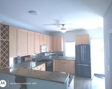 2367 E 70th Place - Photo Thumbnail 5