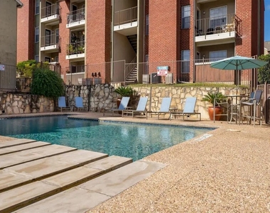 7610 Cameron Rd - Photo Thumbnail 22