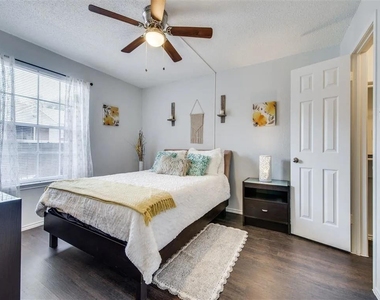 7610 Cameron Rd - Photo Thumbnail 13