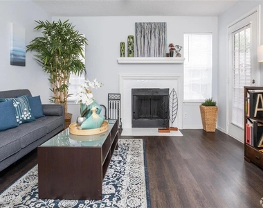 7610 Cameron Rd - Photo Thumbnail 8