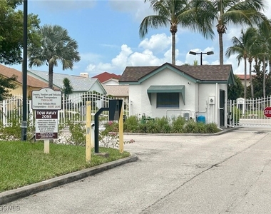 11110 Caravel Circle - Photo Thumbnail 12