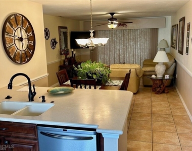 11110 Caravel Circle - Photo Thumbnail 4