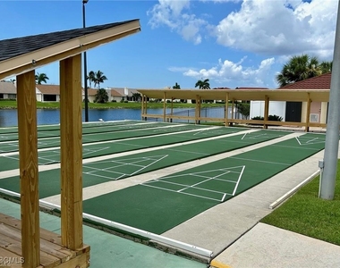 11110 Caravel Circle - Photo Thumbnail 10