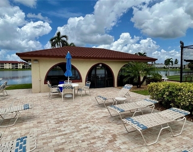 11110 Caravel Circle - Photo Thumbnail 15