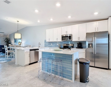 15960 Grassland Lane - Photo Thumbnail 7