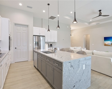217 Nw 36th Avenue - Photo Thumbnail 8