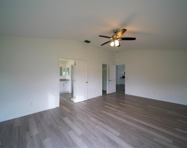 1502 Scholar Court - Photo Thumbnail 21