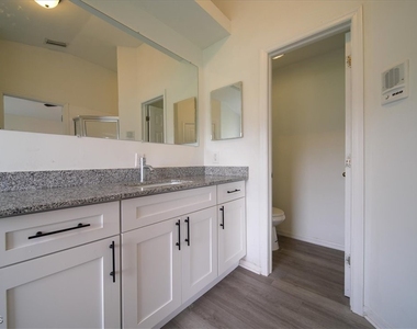 1502 Scholar Court - Photo Thumbnail 12