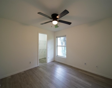 1502 Scholar Court - Photo Thumbnail 22