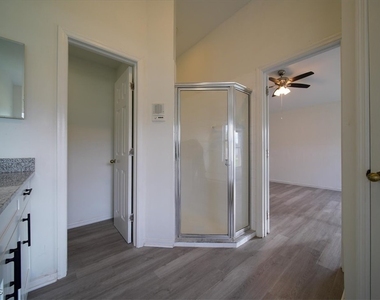 1502 Scholar Court - Photo Thumbnail 11
