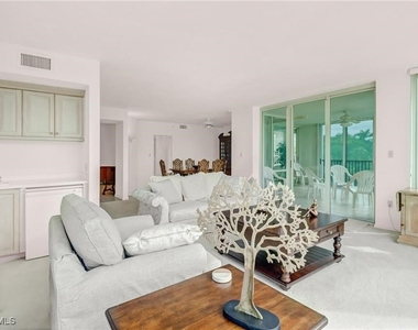 7515 Pelican Bay Boulevard - Photo Thumbnail 1