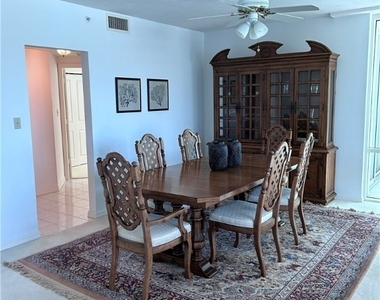 7515 Pelican Bay Boulevard - Photo Thumbnail 17