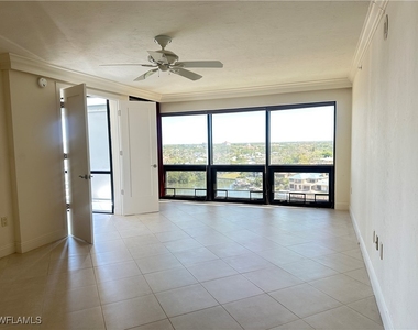 4751 Gulf Shore Boulevard N - Photo Thumbnail 2