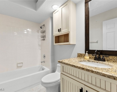 13601 Worthington Way - Photo Thumbnail 9