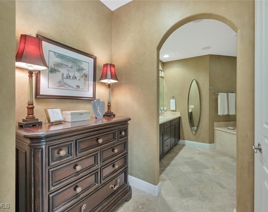 2543 Marquesa Royale Lane - Photo Thumbnail 29