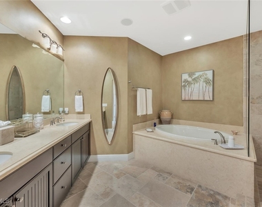 2543 Marquesa Royale Lane - Photo Thumbnail 30