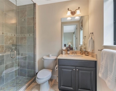 2543 Marquesa Royale Lane - Photo Thumbnail 34