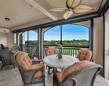 2543 Marquesa Royale Lane - Photo Thumbnail 17