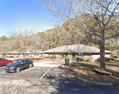 125 Robin Road - Photo Thumbnail 2