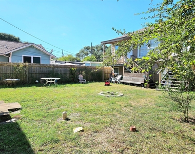 5008 Avenue S - Photo Thumbnail 8