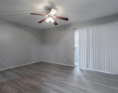 7610 Cameron Rd - Photo Thumbnail 10