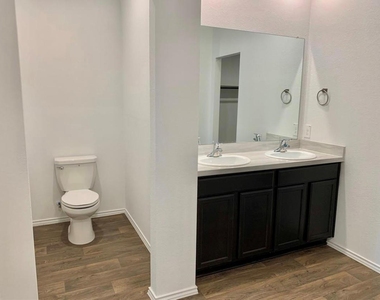 21310 Riverdew Drive - Photo Thumbnail 5