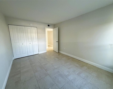 14120 Palm Street - Photo Thumbnail 11