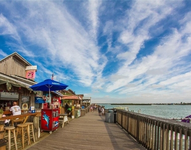 14120 Palm Street - Photo Thumbnail 17