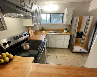 1108 Bartow Road - Photo Thumbnail 1