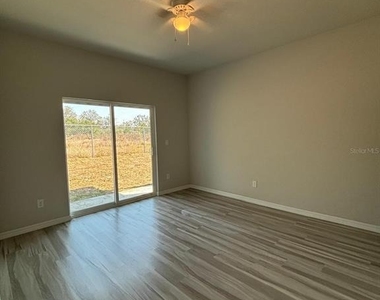 1466 Las Villas Boulevard - Photo Thumbnail 7