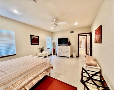3220 Southshore Drive - Photo Thumbnail 22