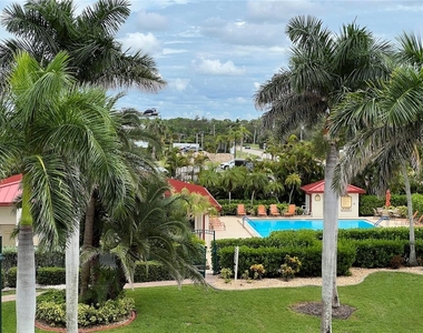 3220 Southshore Drive - Photo Thumbnail 3