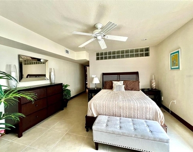 3220 Southshore Drive - Photo Thumbnail 13