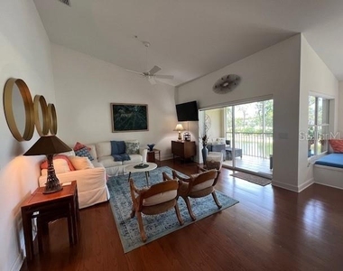 5270 Hyland Hills Avenue - Photo Thumbnail 4