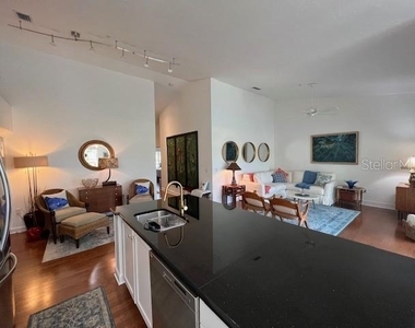 5270 Hyland Hills Avenue - Photo Thumbnail 5