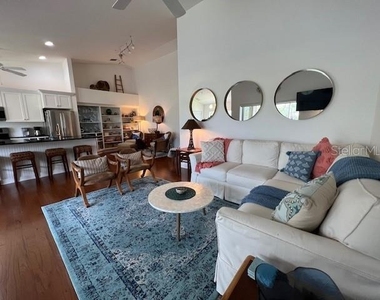 5270 Hyland Hills Avenue - Photo Thumbnail 3