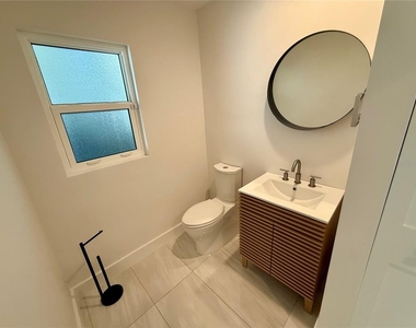 1359 Harbor Drive - Photo Thumbnail 53