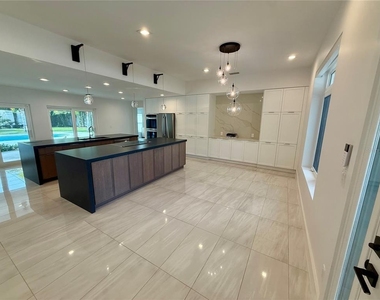 1359 Harbor Drive - Photo Thumbnail 8