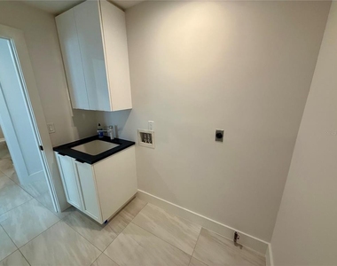 1359 Harbor Drive - Photo Thumbnail 54