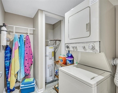 5880 Midnight Pass Road - Photo Thumbnail 21