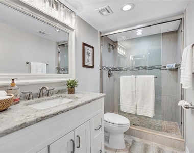 5880 Midnight Pass Road - Photo Thumbnail 22
