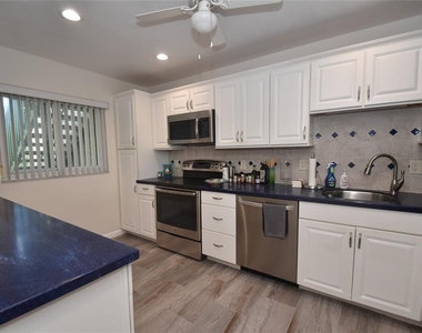 1520 Pelican Point Drive - Photo Thumbnail 2