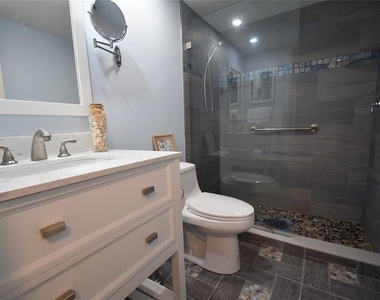 1520 Pelican Point Drive - Photo Thumbnail 13