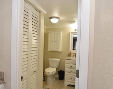 3700 S Osprey Avenue - Photo Thumbnail 11
