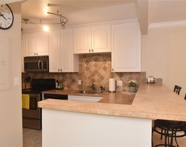 3700 S Osprey Avenue - Photo Thumbnail 1