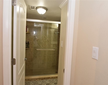 3700 S Osprey Avenue - Photo Thumbnail 13
