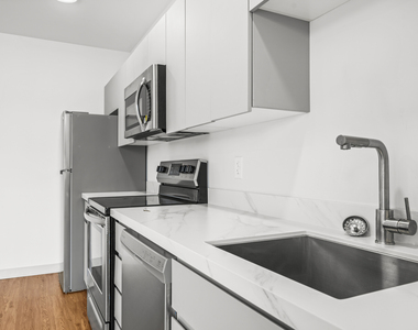 158 Main Street - Photo Thumbnail 10